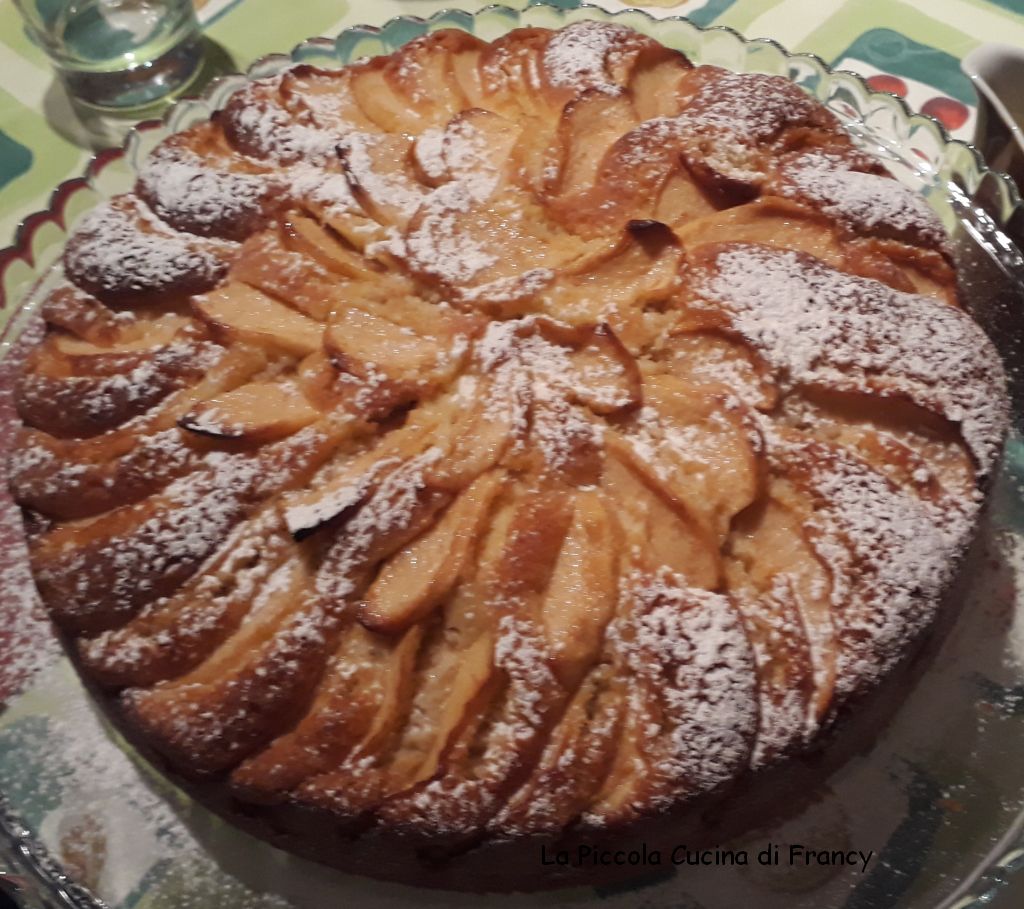 Torta di Mele con Salsa Inglese